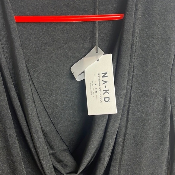 NA-KD Recycled Deep Neckline Mini Black Drawstring Dress Size L - Picture 5 of 16